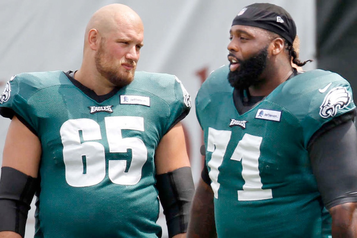 Lane Johnson opens up about tribute to Jason Peters during intros