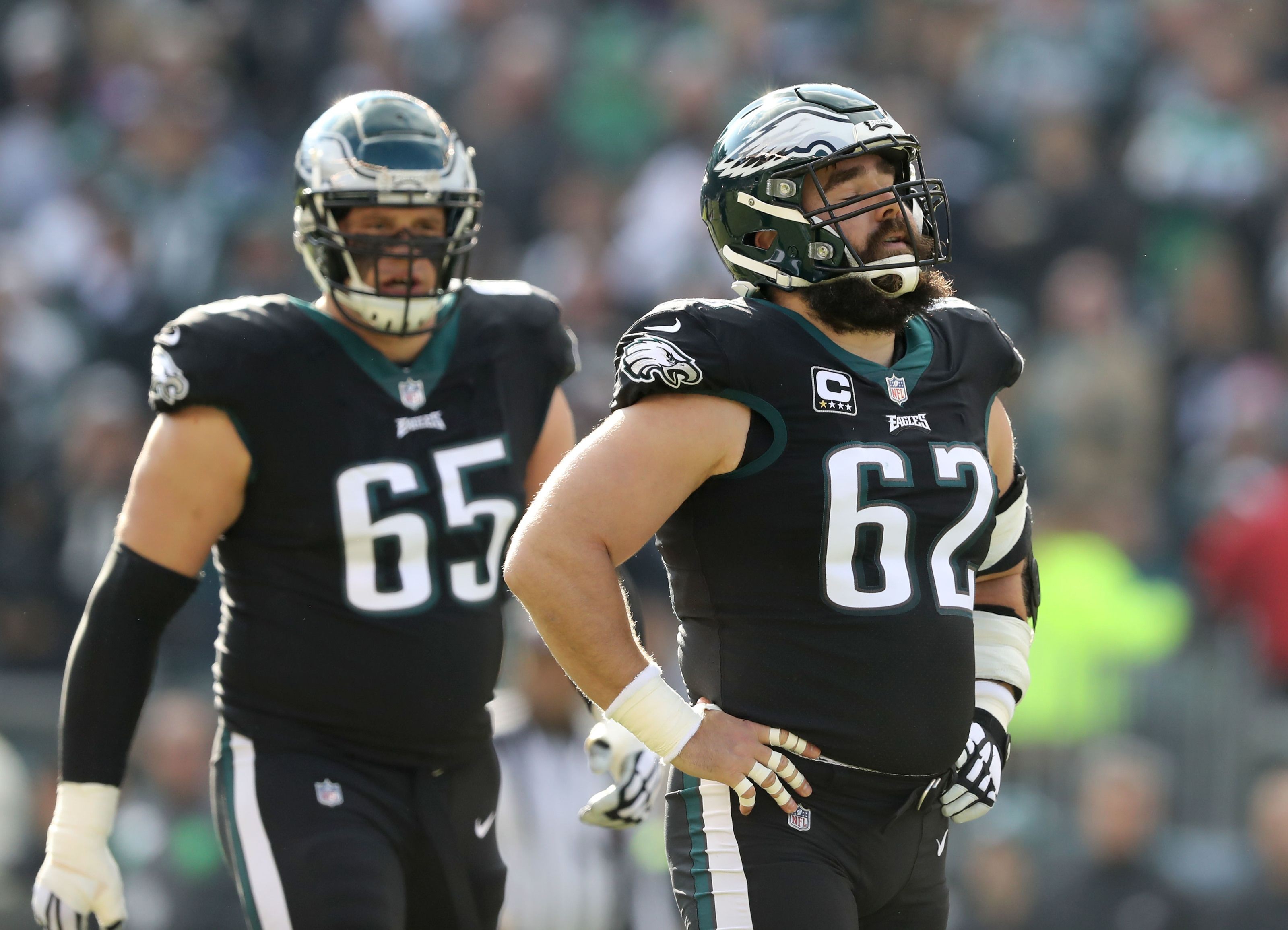 Philadelphia Eagles Extend Veteran Center, Jason Kelce