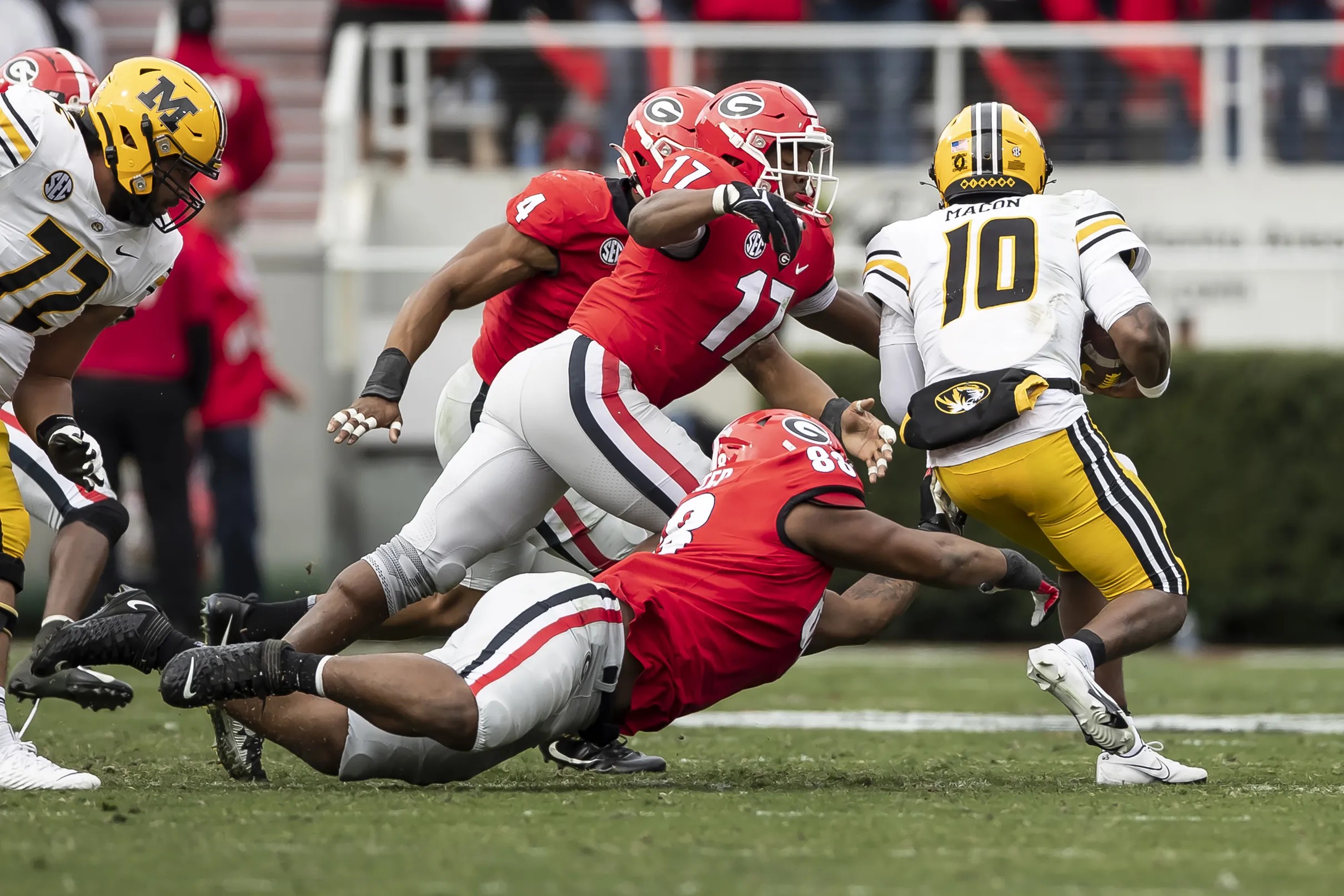 The Eagles Are Rebuilding The Historically Good 2021 Georgia Bulldogs ...