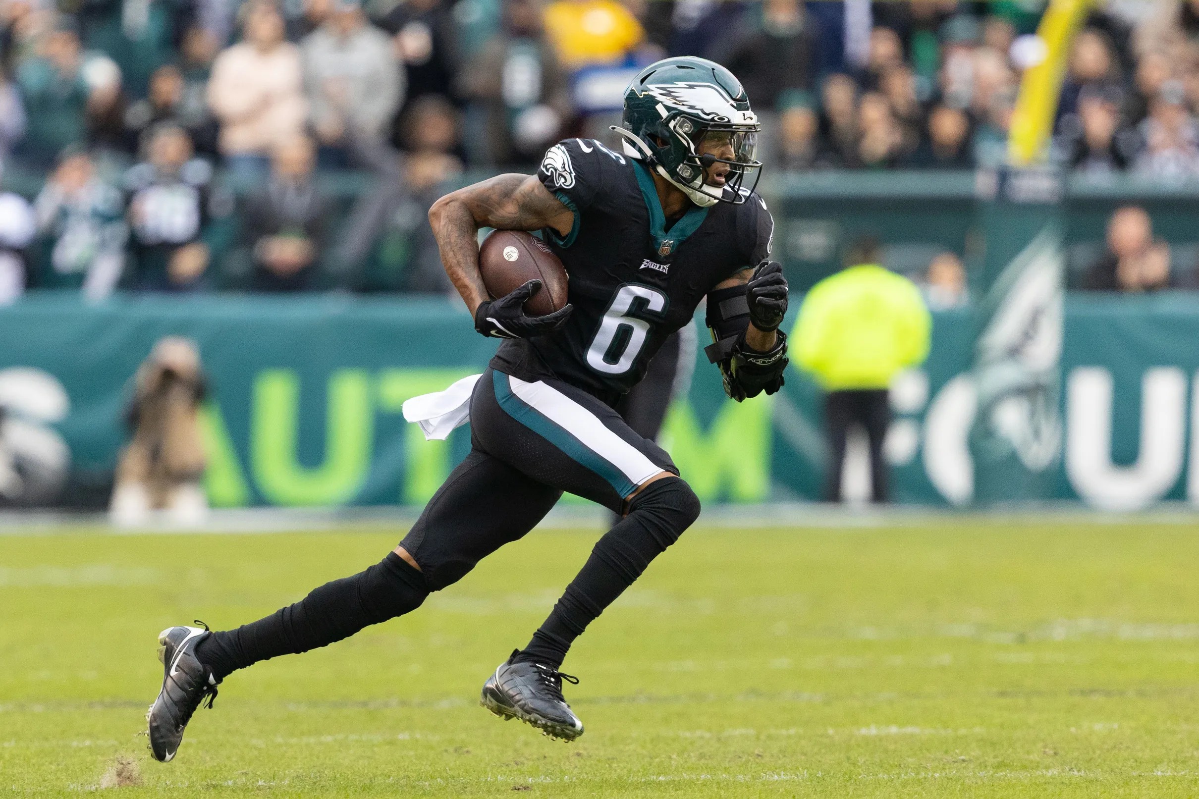 Eagles News: DeVonta Smith dominates in his best NFL game - Bleeding Green  Nation