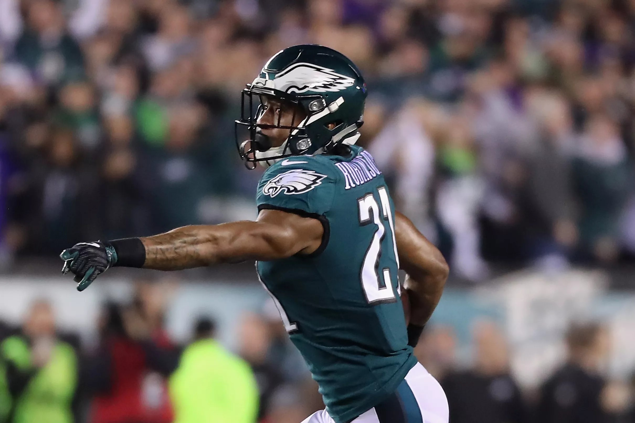 Patrick Robinson leaves Eagles to sign with Saints