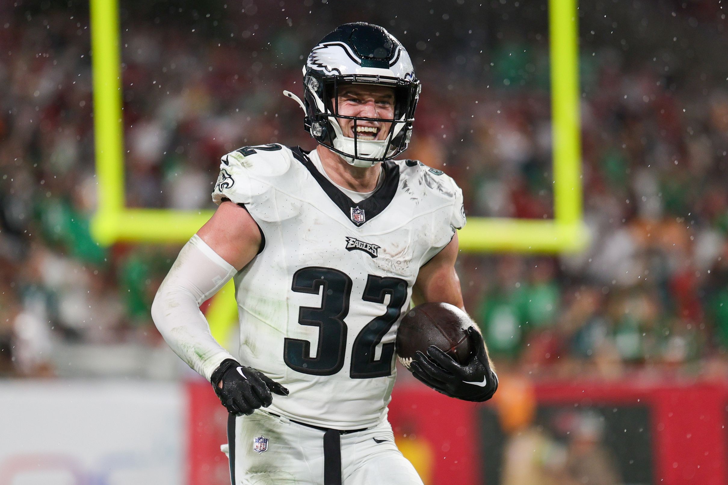 Eagles News: Reed Blankenship is a good football player