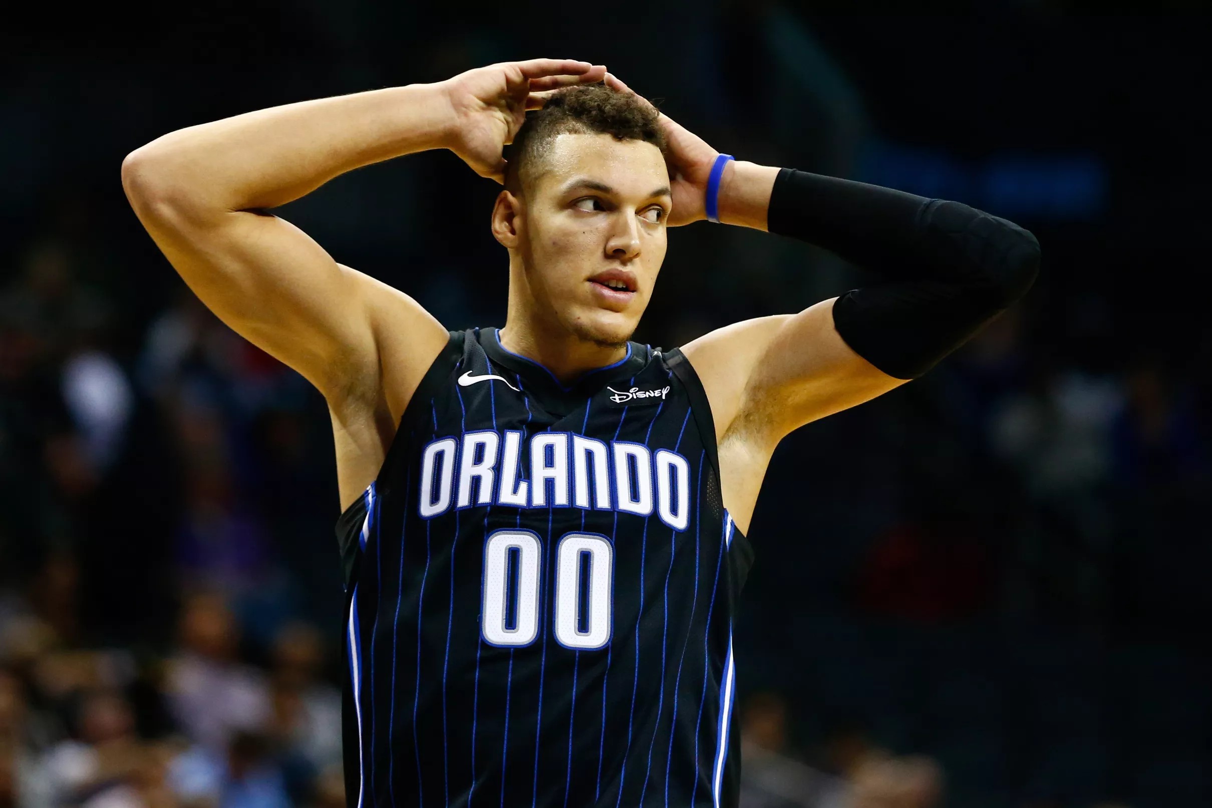 Aaron Gordon suffers concussion against Nuggets
