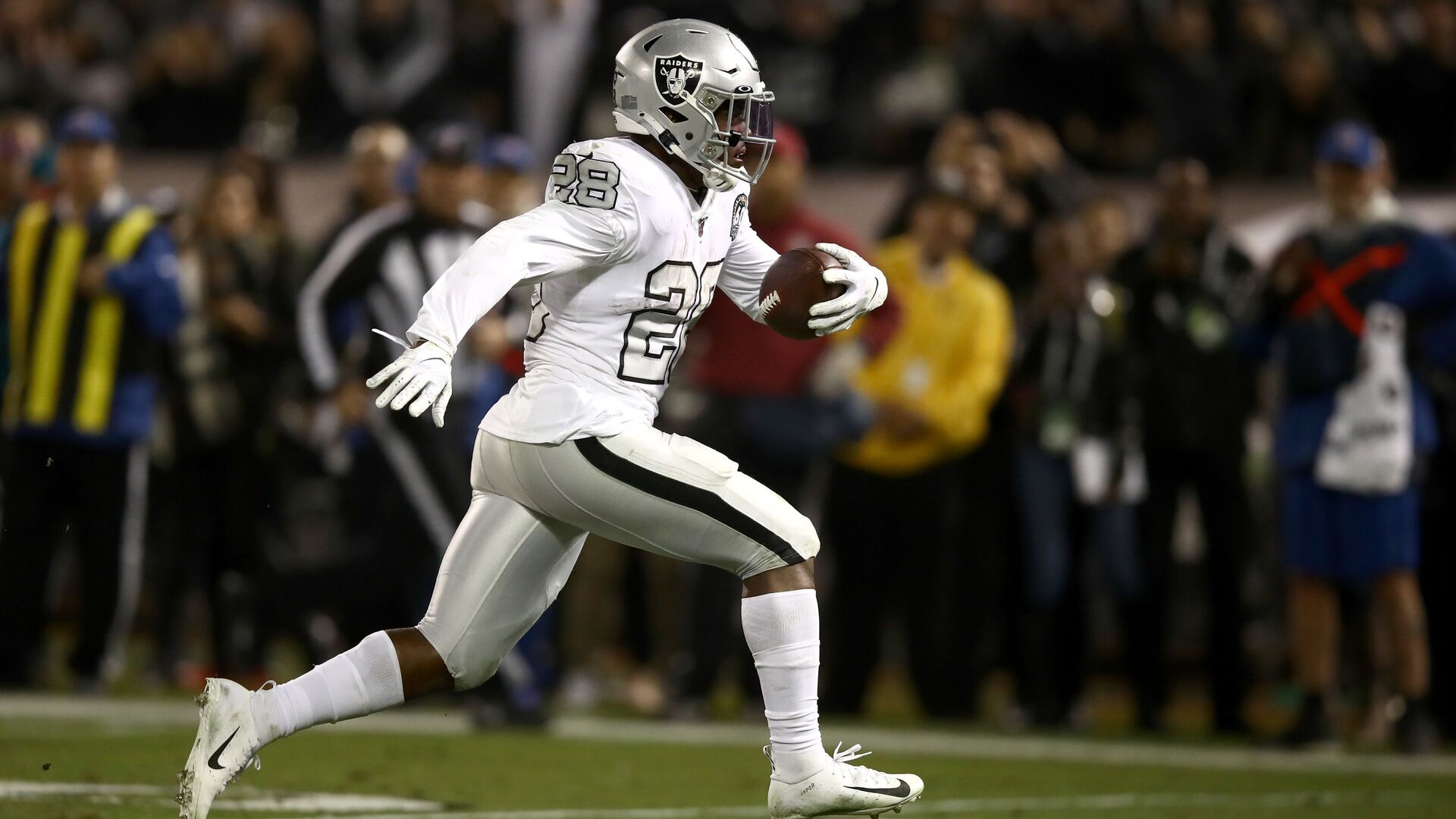 Raiders RB Josh Jacobs continues to garner national praise