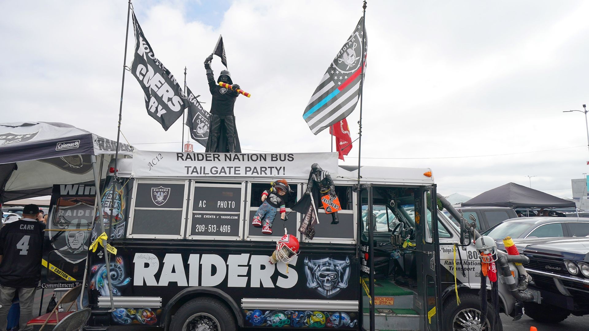 King's Kourt Final Raiders home game ever in Oakland sparks nostalgia