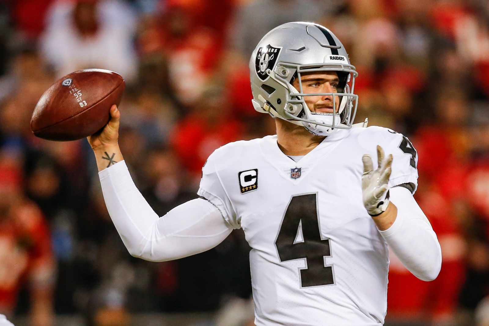 Derek Carr ranked one of the top-5 most pivotal players in 2019