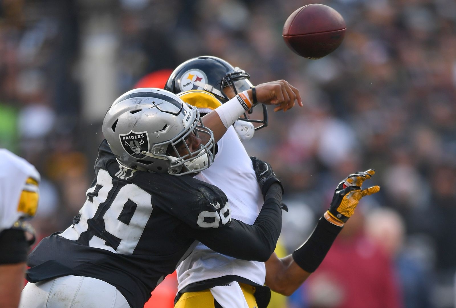 Defensive end seen as biggest camp battle for the Oakland Raiders