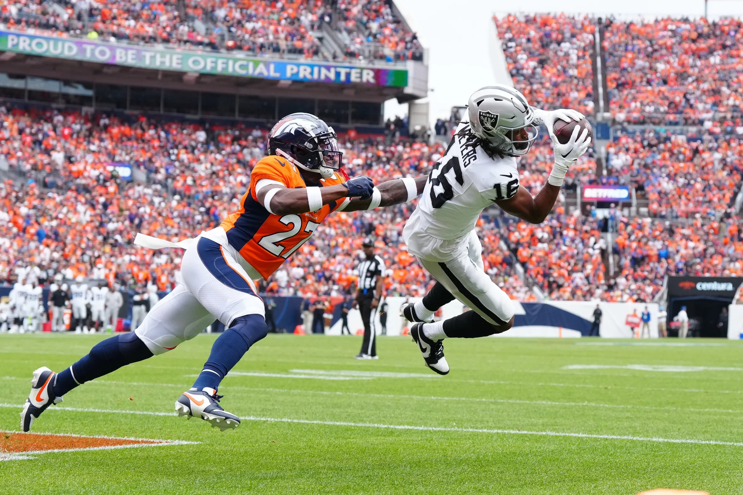 Raiders news: Initial thoughts on Chandler Jones situation - Silver And  Black Pride