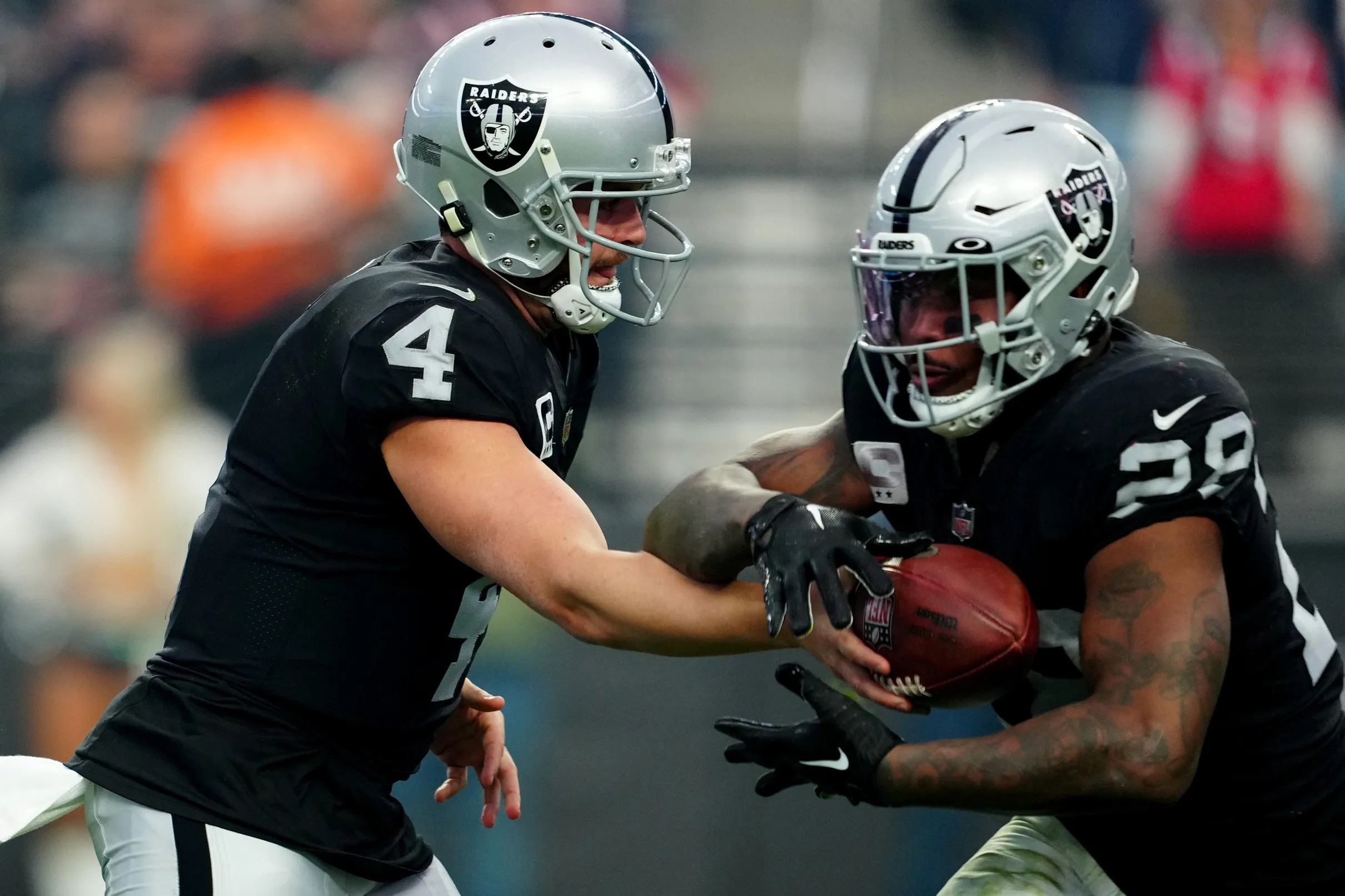 Raiders news: Las Vegas open to new 2023 deal for Josh Jacobs - Silver And  Black Pride