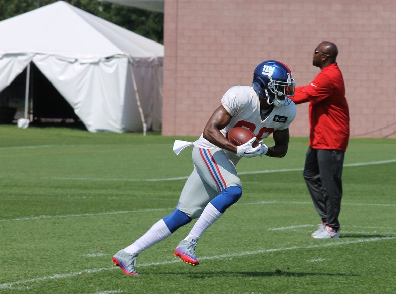 Watch Injured Giants Wr Odell Beckham Dances In Locker Room