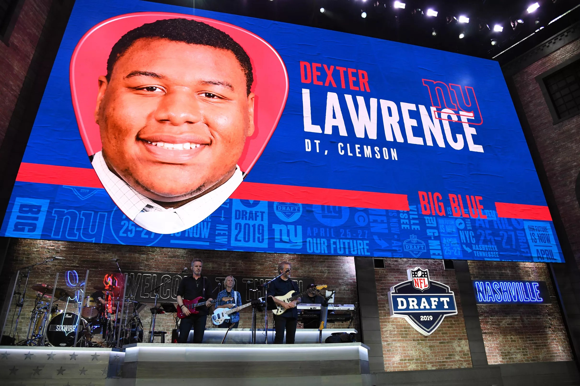 NFL Draft grades Draft analysts pan Giants’ selection of Daniel Jones