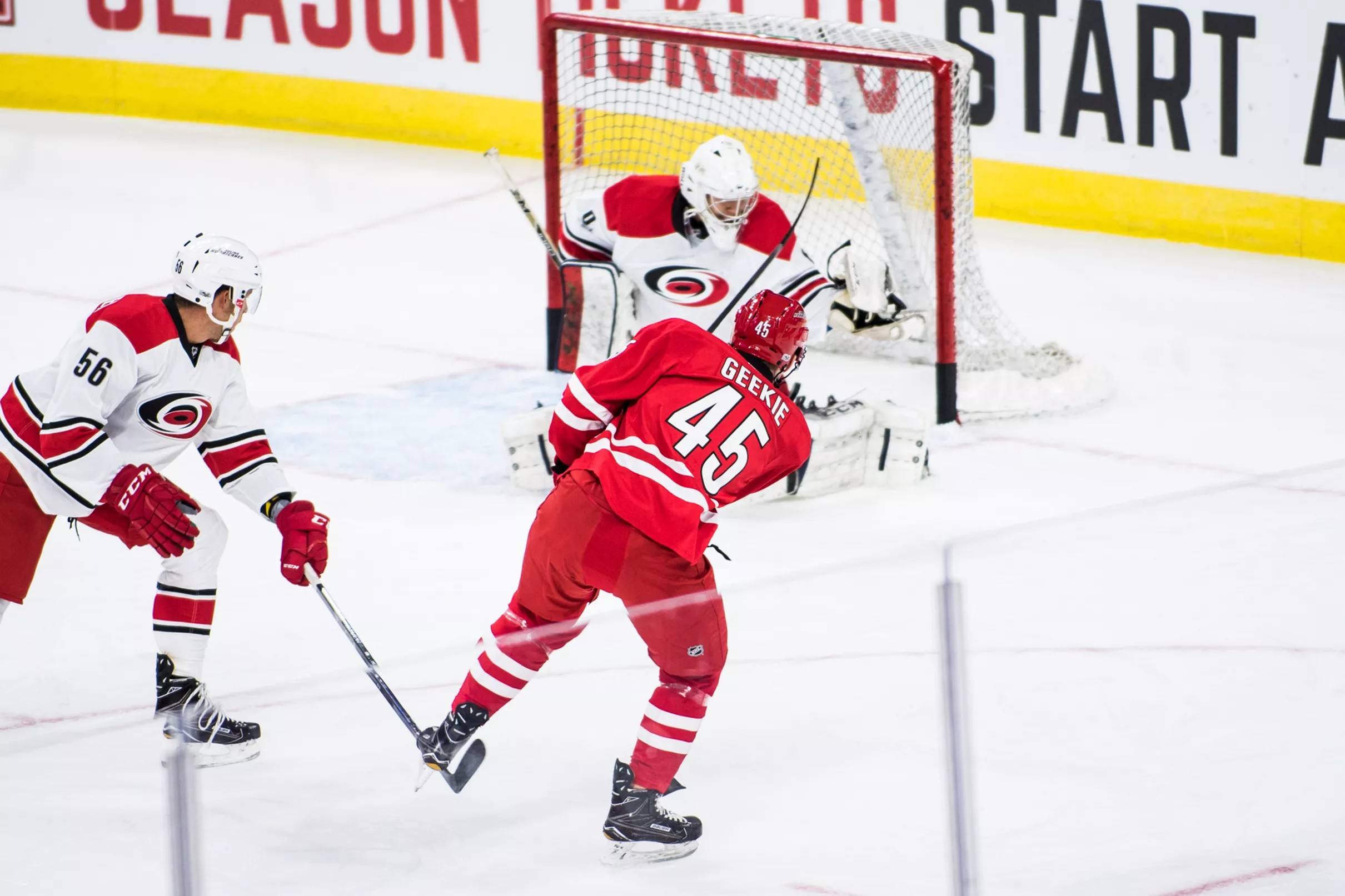 Carolina Hurricanes vs. Chicago Blackhawks: Traverse City Prospect