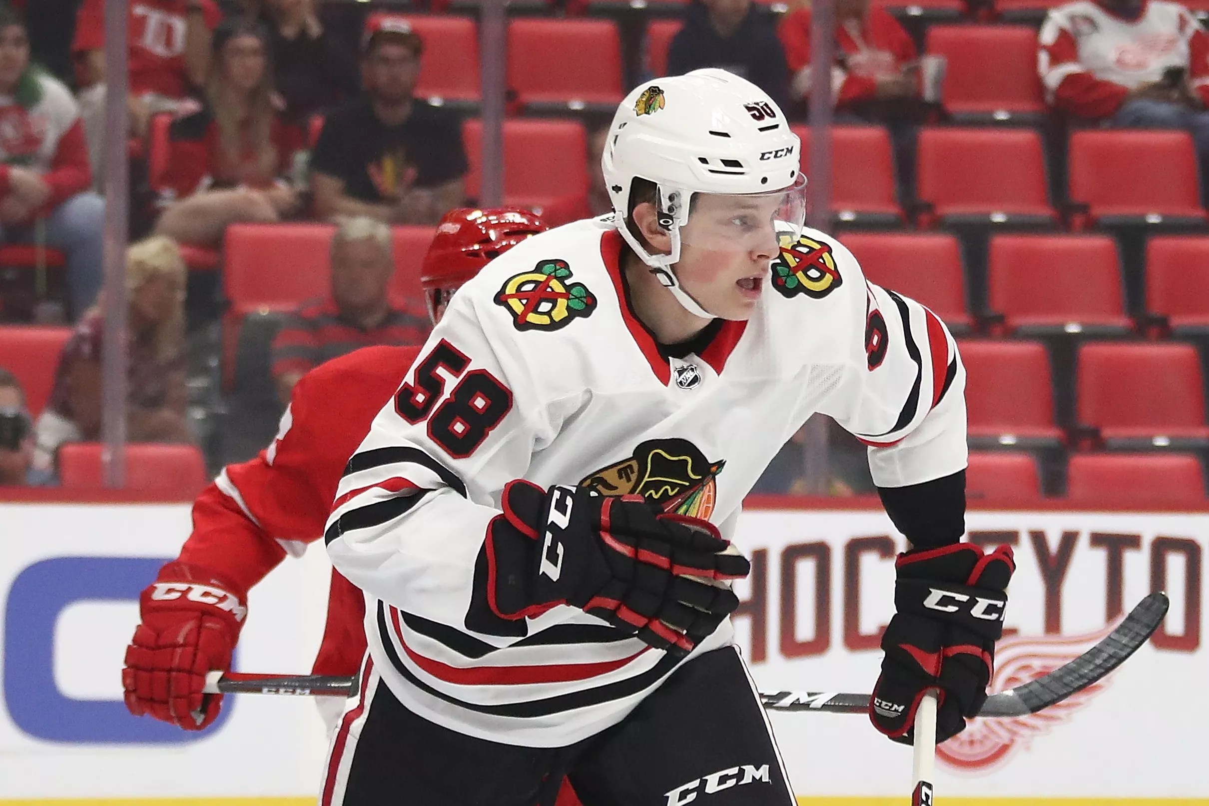 Watch Blackhawks’ MacKenzie Entwistle scores for Canada against Czech