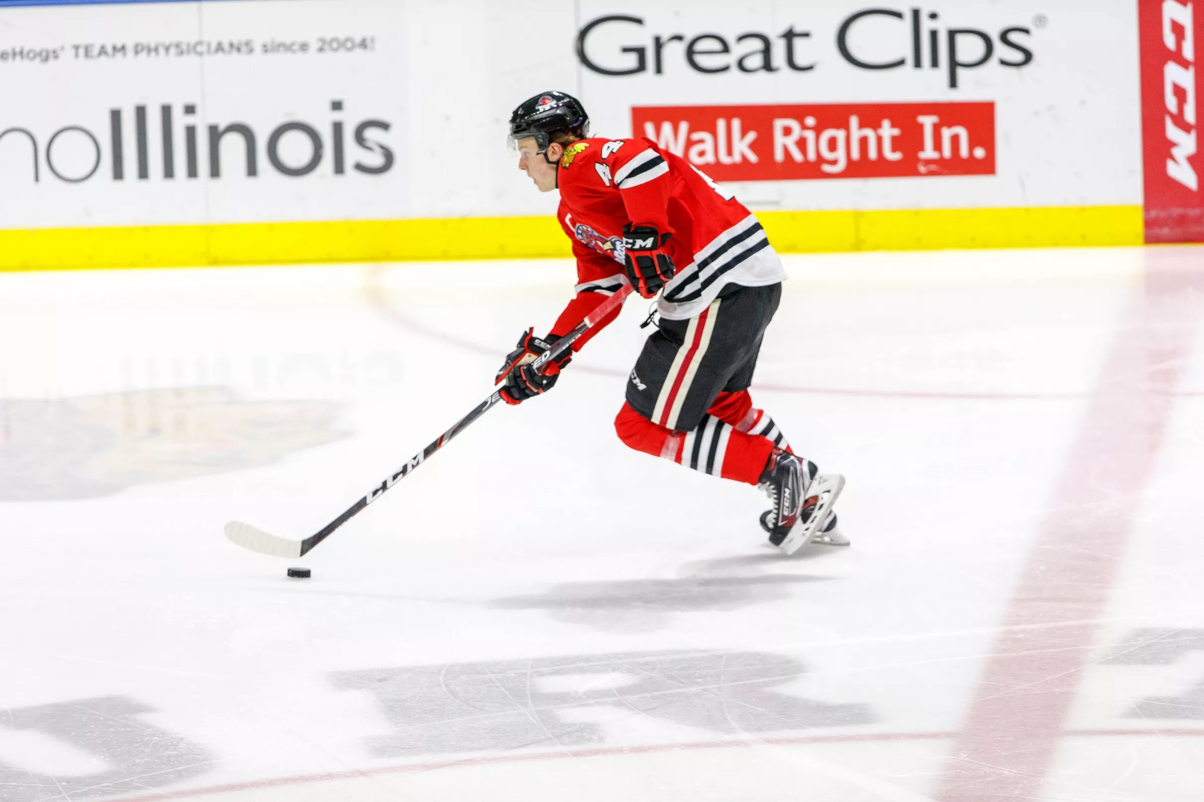 Blackhawks Top 25 Under 25 MacKenzie Entwistle delivers in his first