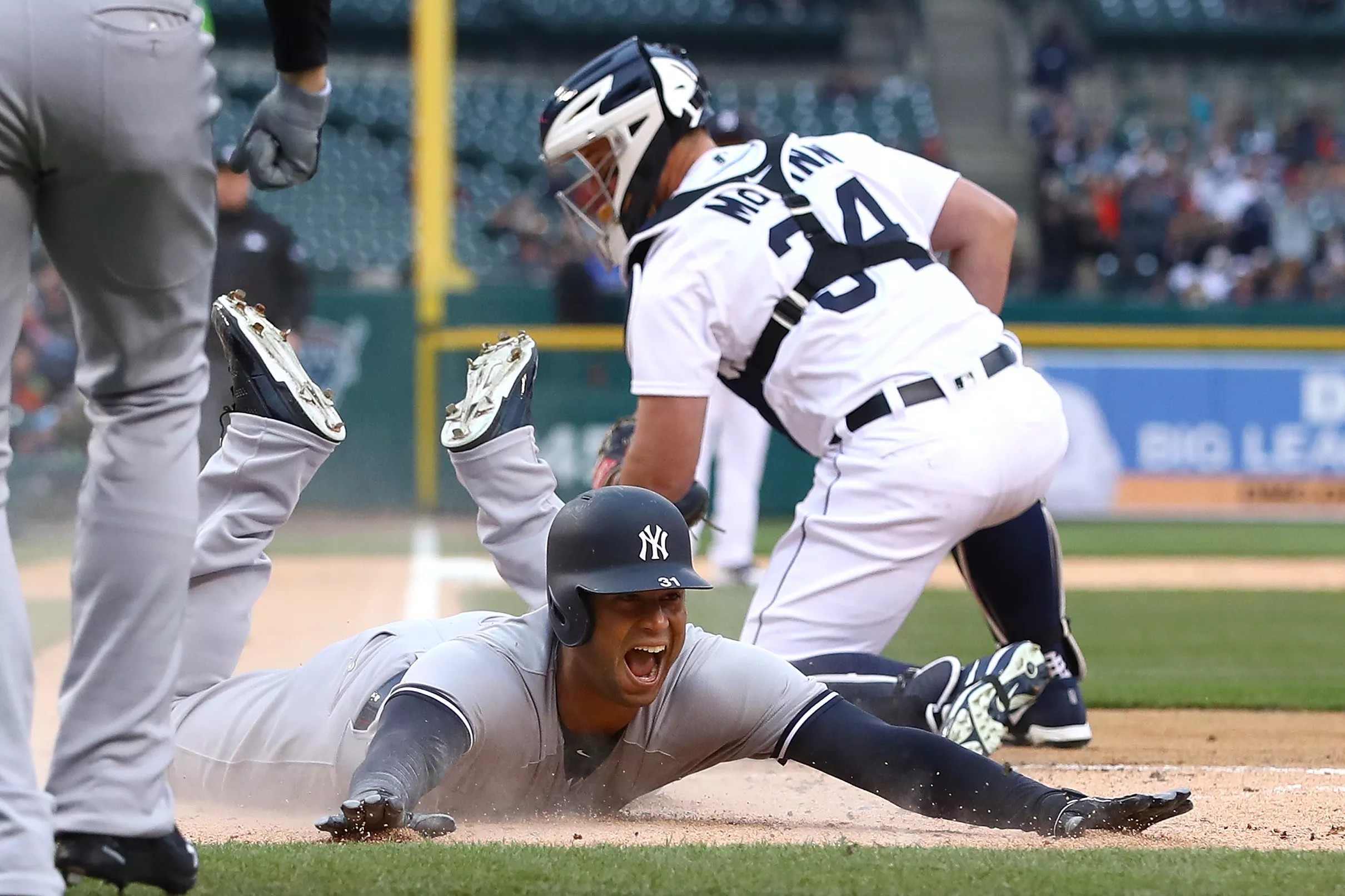 Pinstripe Alley open thread 11/9/18