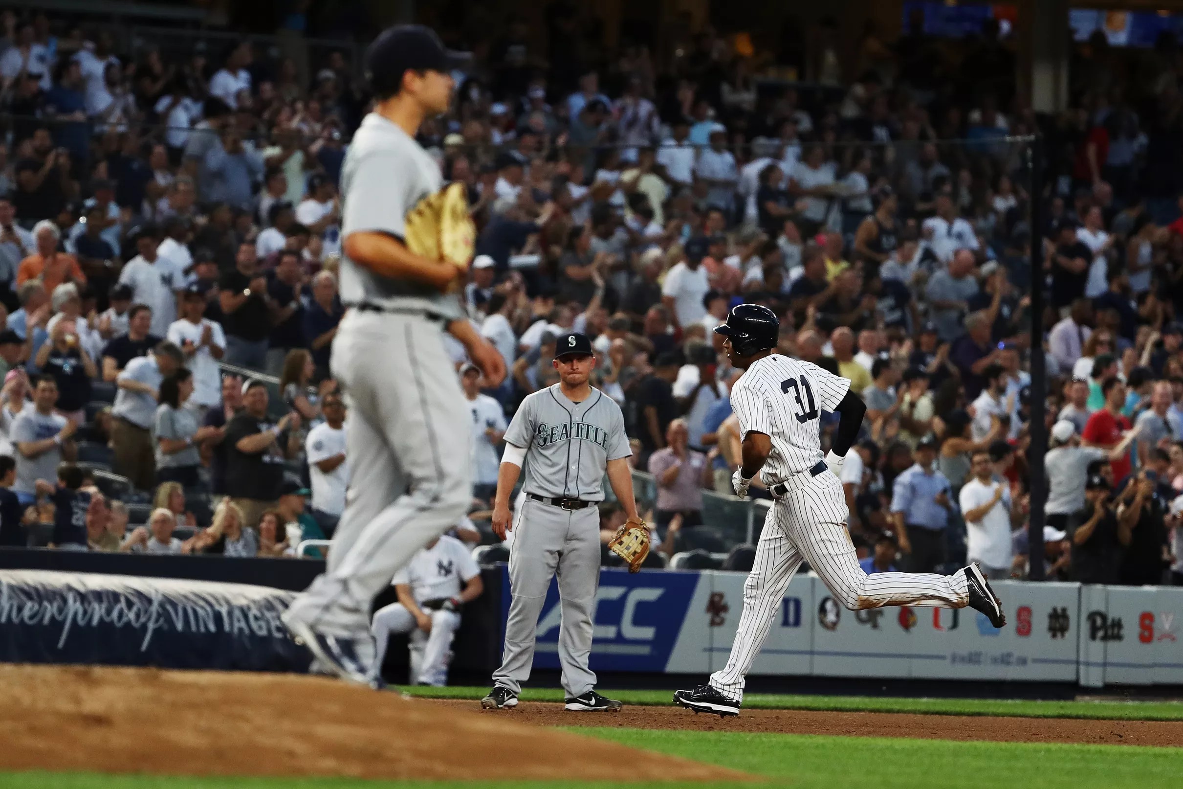 yankee home run ball