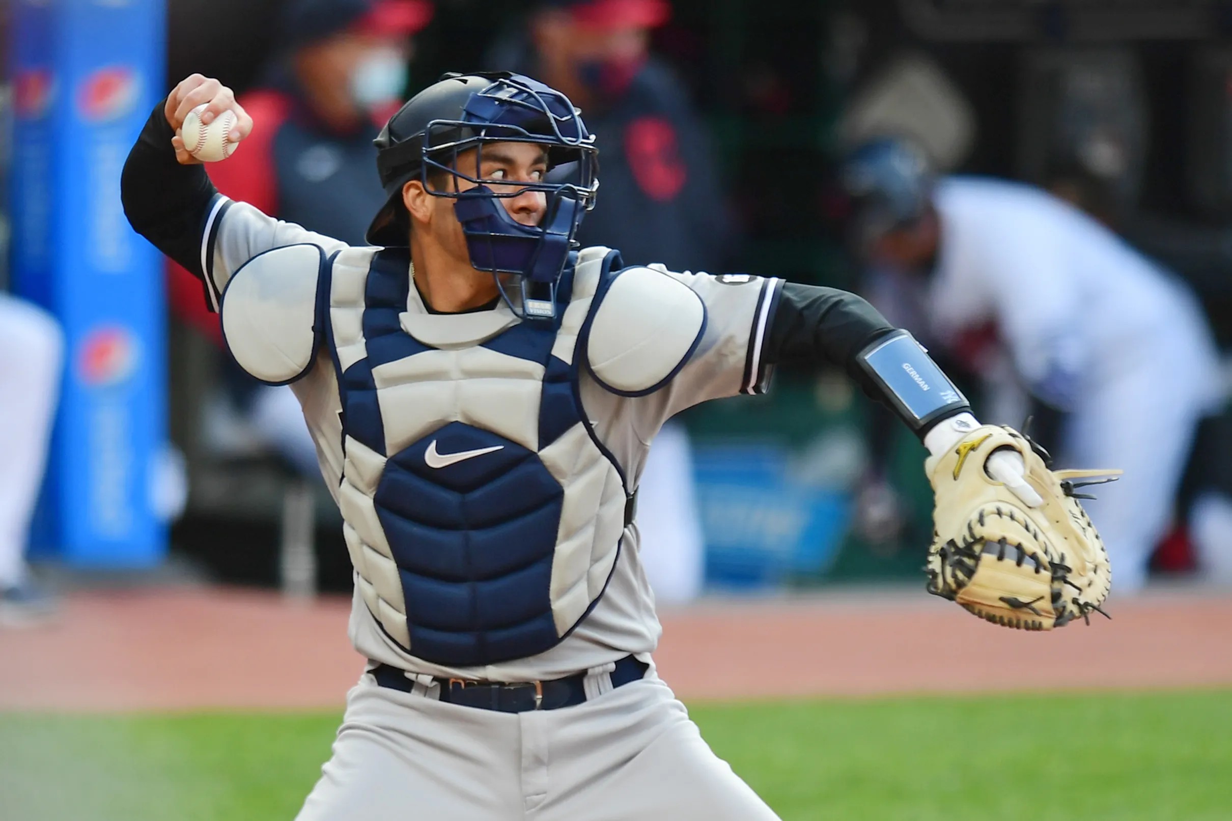 How Yankees backstop Kyle Higashioka compares to other catchers - Pinstripe  Alley