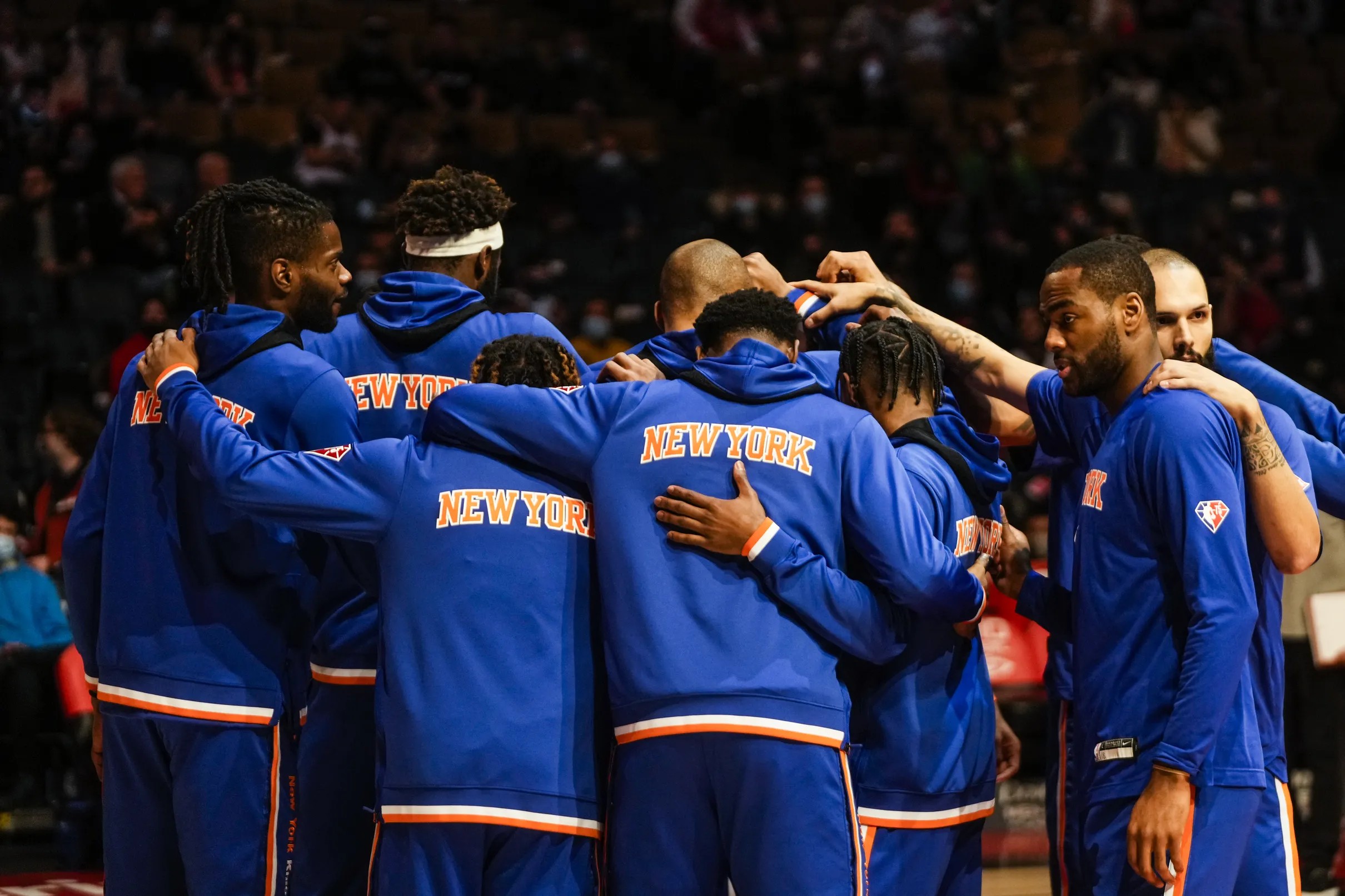 Which Knicks games should fans circle for the 202223 season?