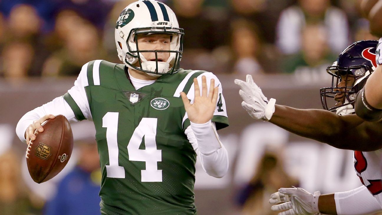 Jets' Offseason Mission: Protect QB Sam Darnold