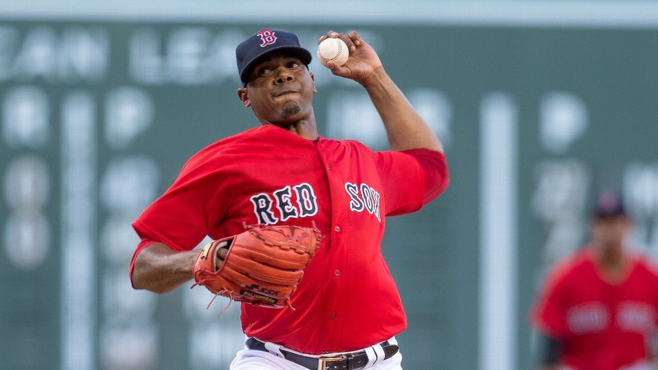 Red Sox Trade LHP Roenis Elias Back To Mariners