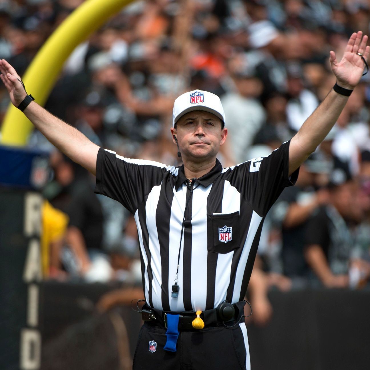 Cowboys will have Brad Allen as ref for first time