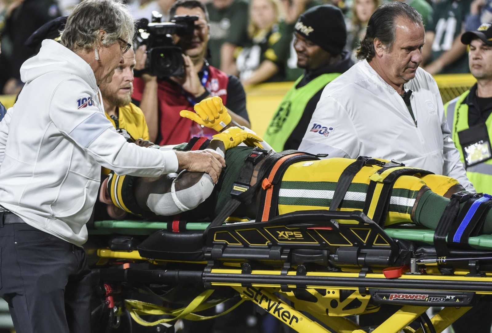 Packers Win Streak Ends with 2734 Loss to Eagles at Home