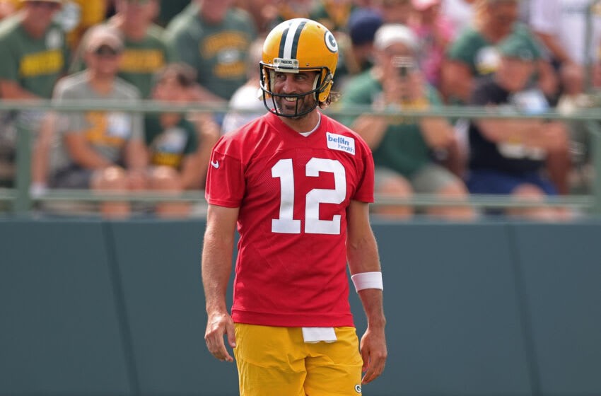Packers A closer look at Aaron Rodgers’ 2022 salarycap numbers