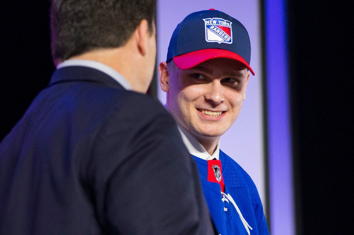 Kaapo Kakko gives first impression on life as a Ranger