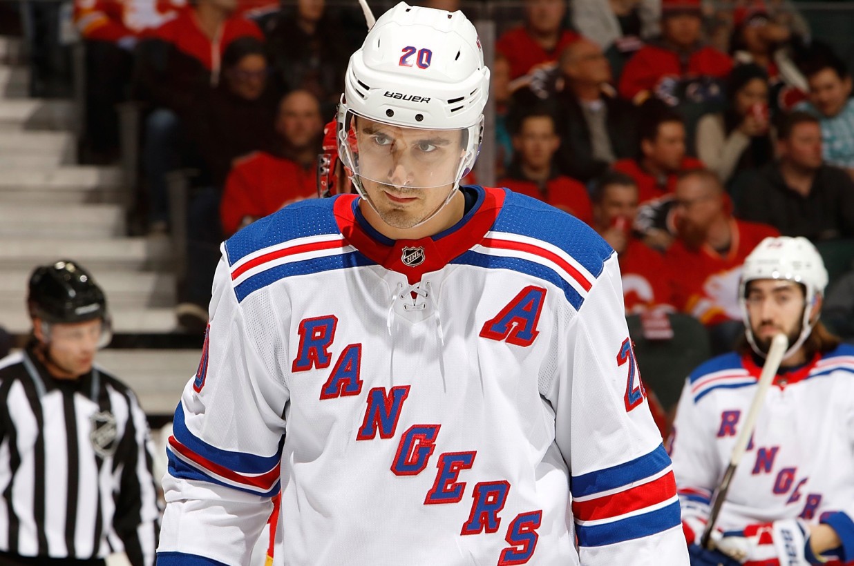 Rangers’ Chris Kreider will sit versus Maple Leafs, is day to day