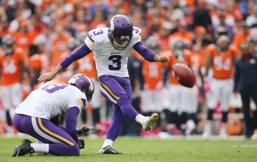 Minnesota Vikings Blair Walsh sneaks in 51 yard field goal