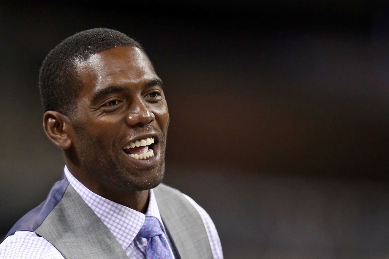 Randy Moss Steps Away from ESPN to Prioritize Mental and Physical Health