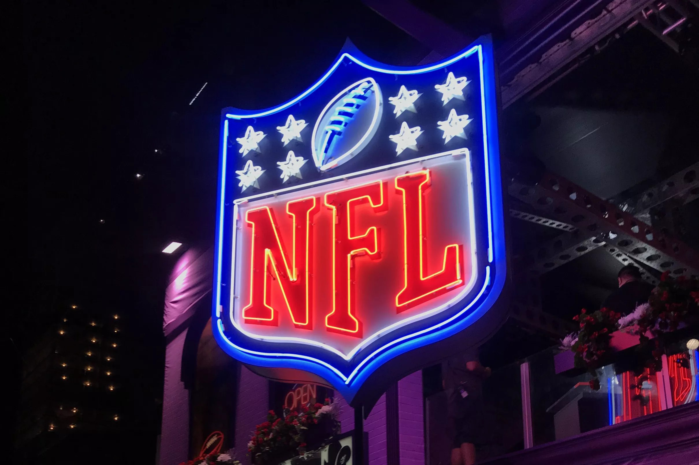 Become An NFL GM: Madden Draft