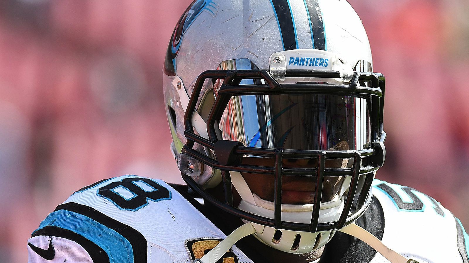 Carolina Panthers Free Agency Thomas Davis signs oneyear contract