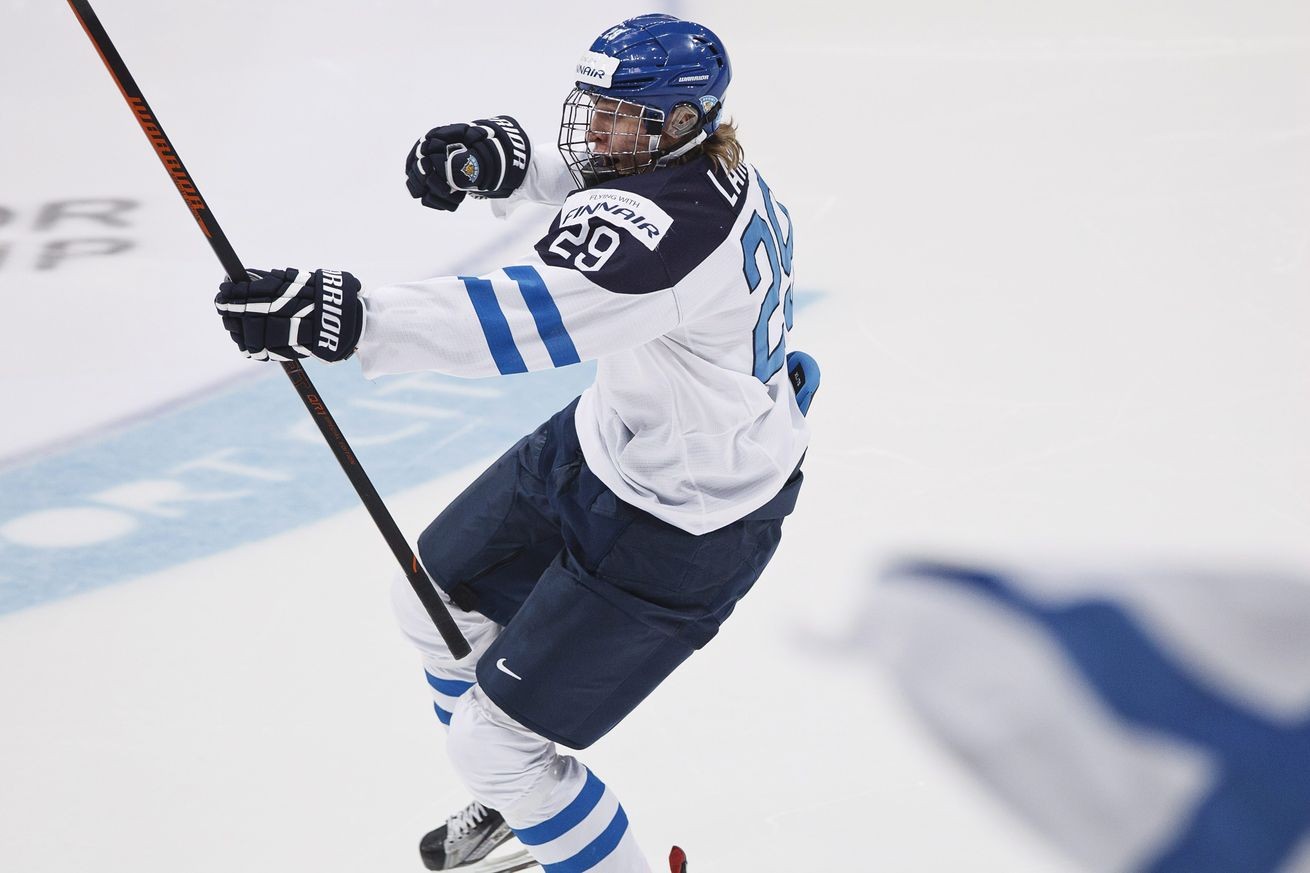 average-rankings-of-the-top-12-prospects-heading-into-the-2016-nhl-draft