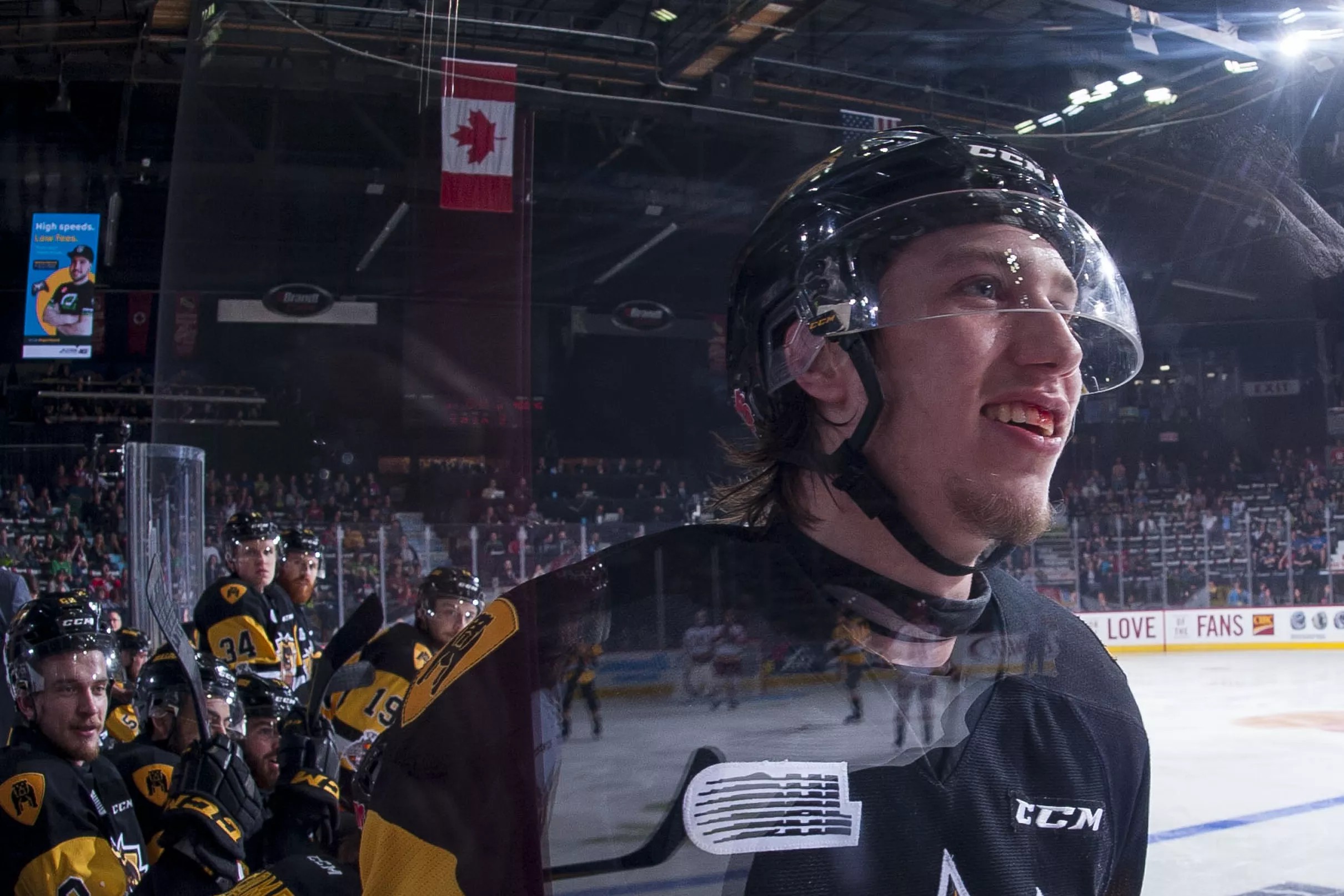 2018 Memorial Cup Semifinal Hamilton Bulldogs vs. Regina Pats — Start