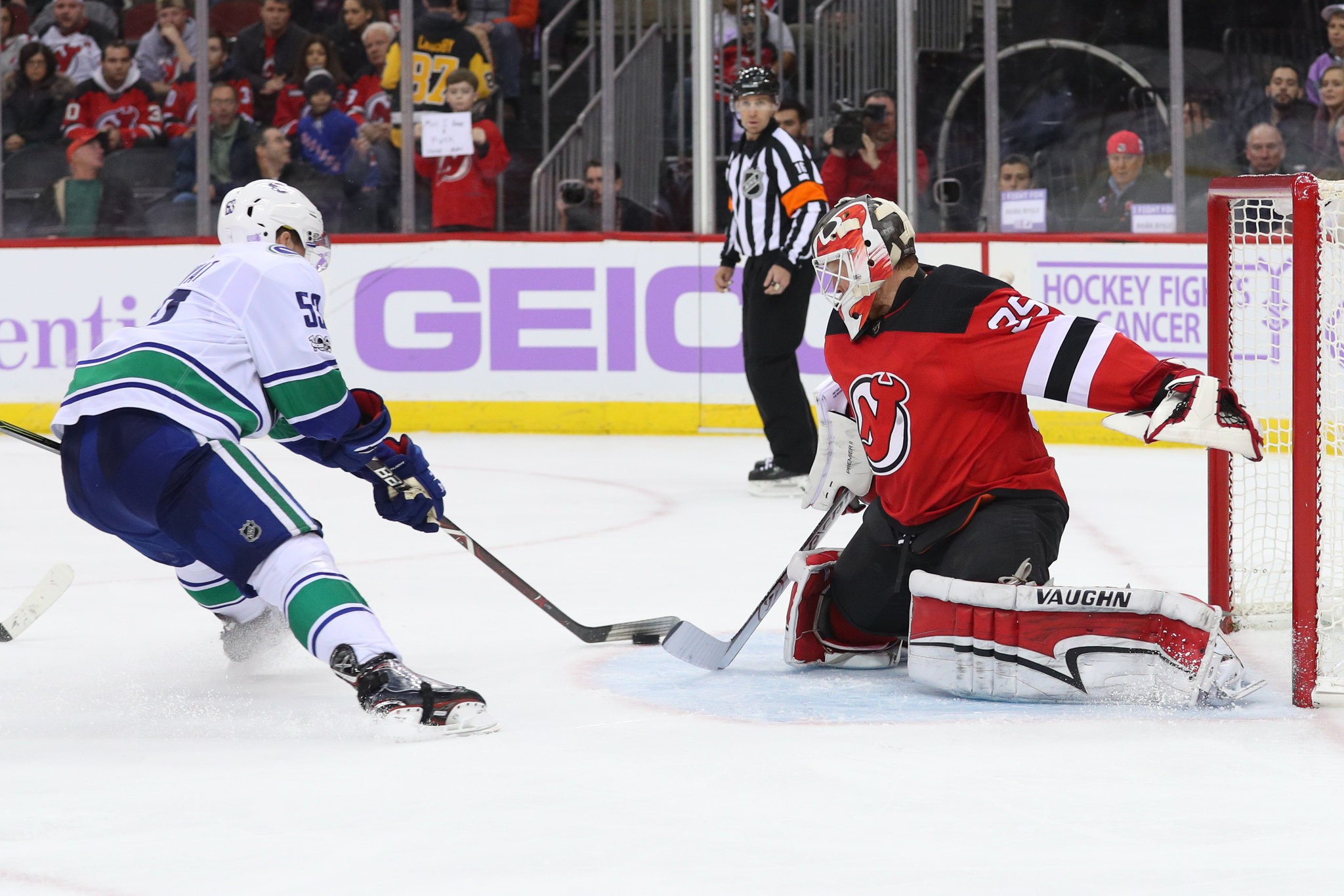 New Jersey Devils vs. Florida Panthers: LIVE score updates and chat (11