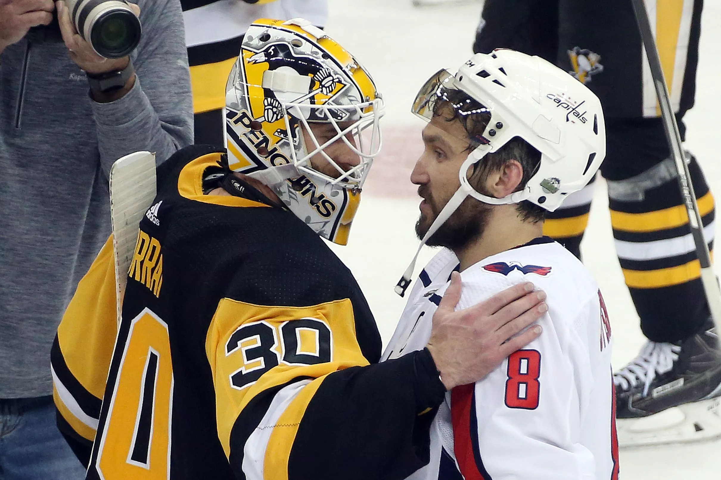 Tuesday’s Coyotes Tracks Preds force Game 7, Capitals Advance