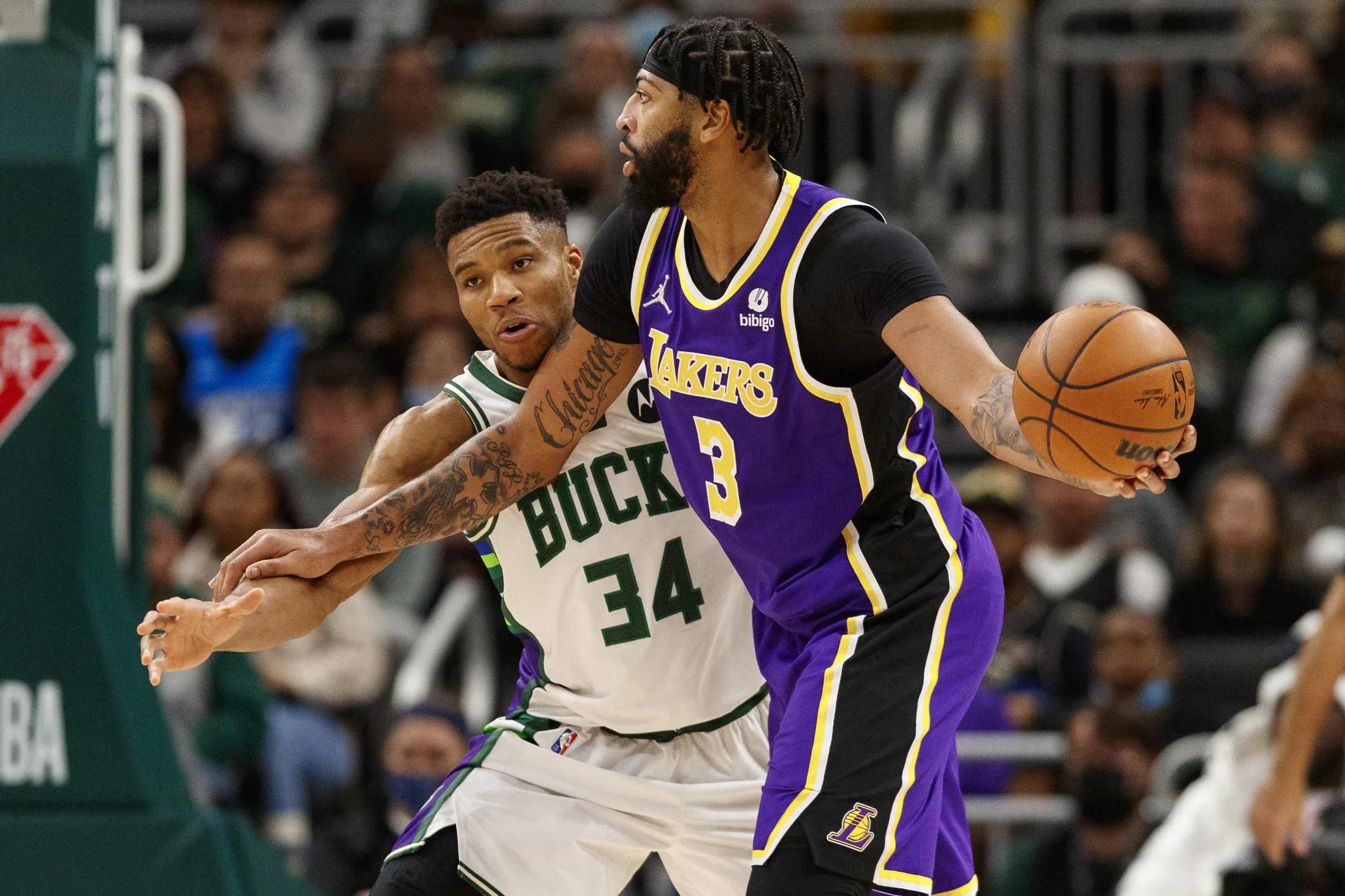 Milwaukee Bucks vs. Los Angeles Lakers Preview Showtime