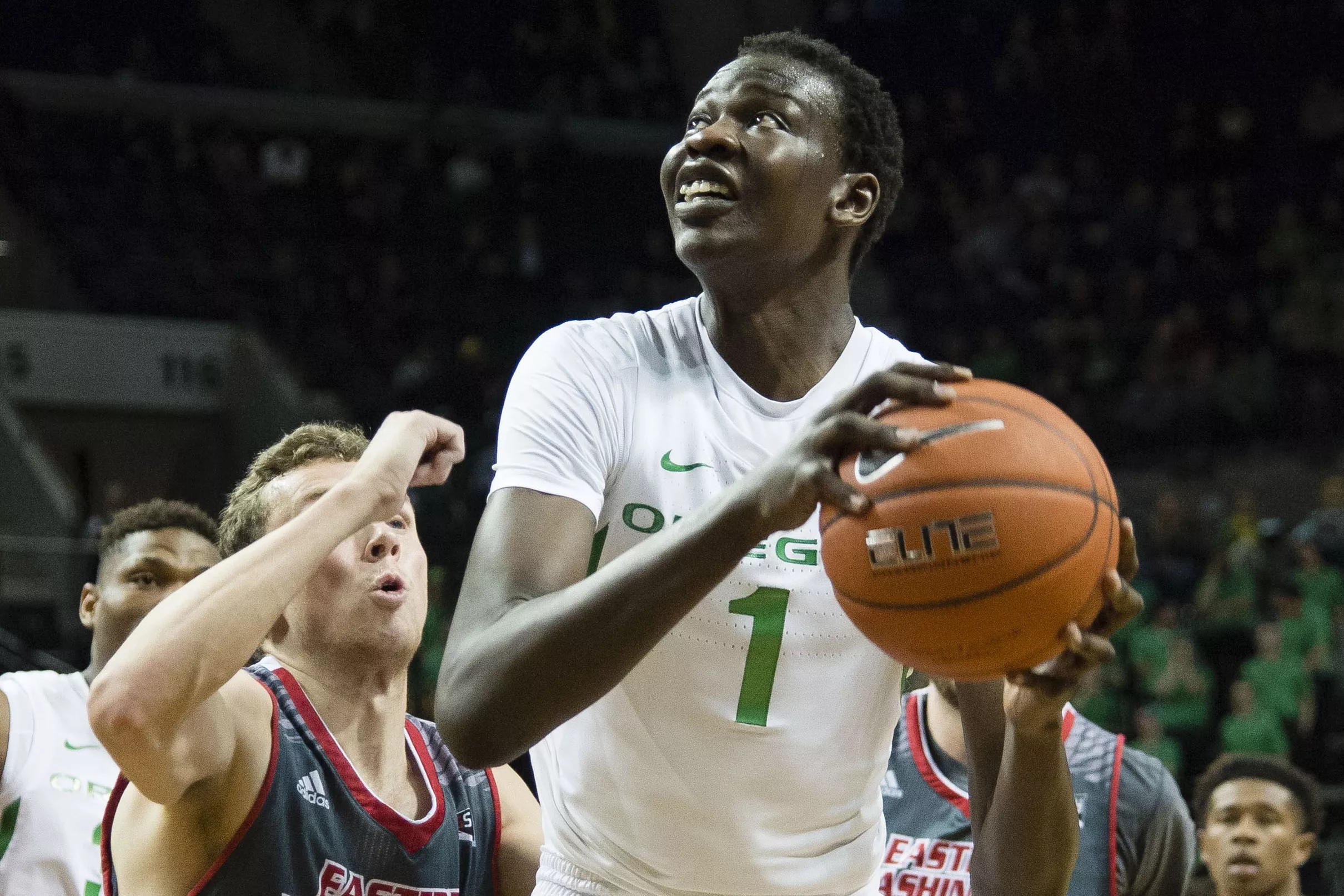 NETS WORKOUT An early look at Bol Bol, the Oregon seven