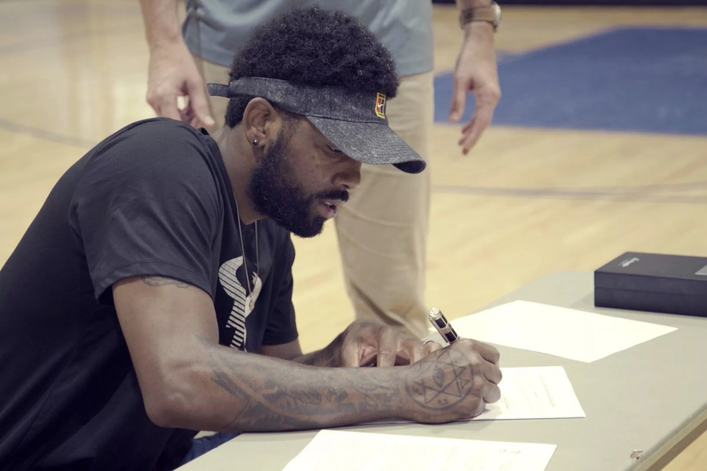 IT’S OFFICIAL Kyrie Irving signs 4year, 141 million deal with Nets