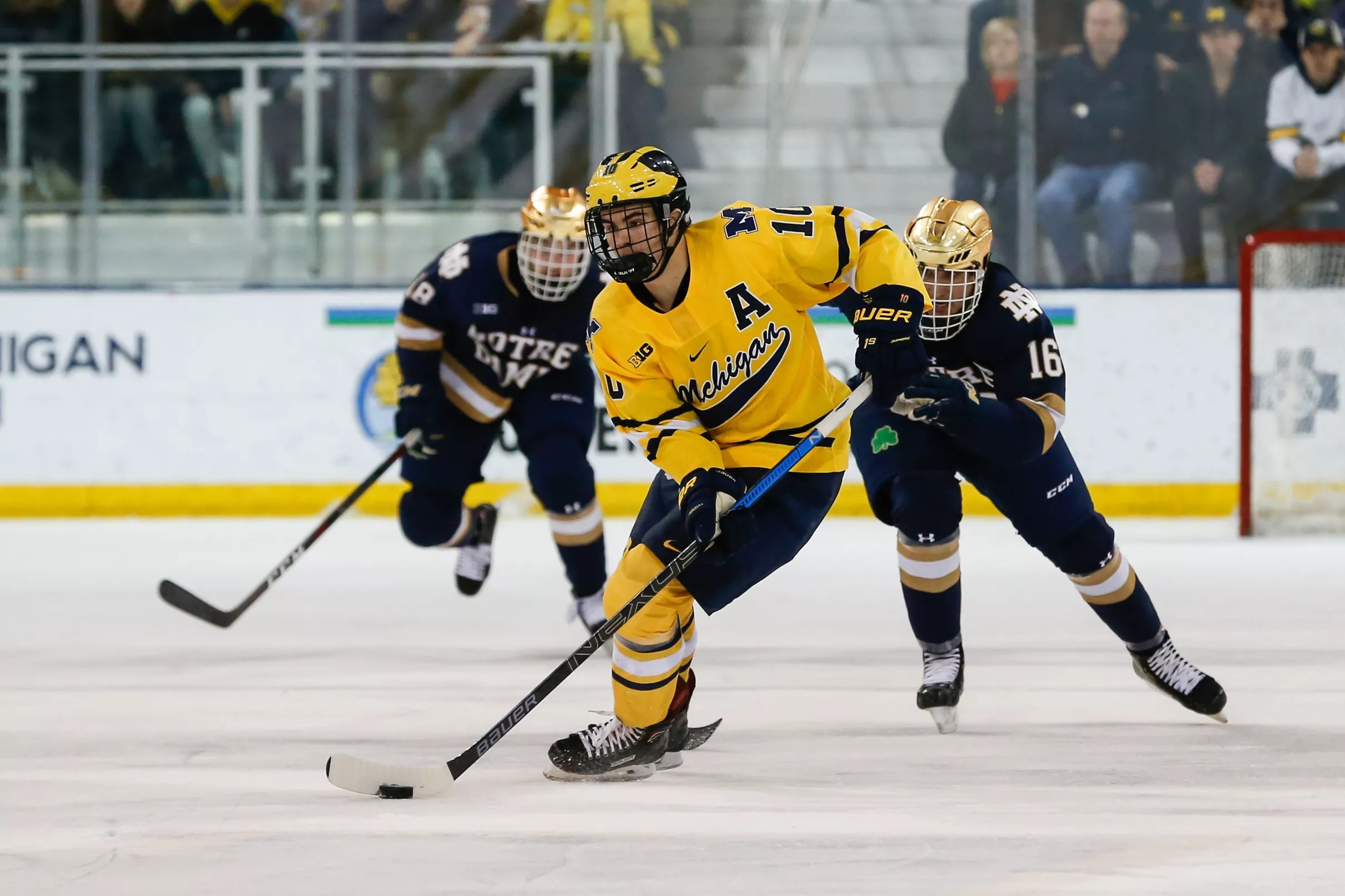 hockey-series-preview-notre-dame-fighting-irish-at-no-4-michigan