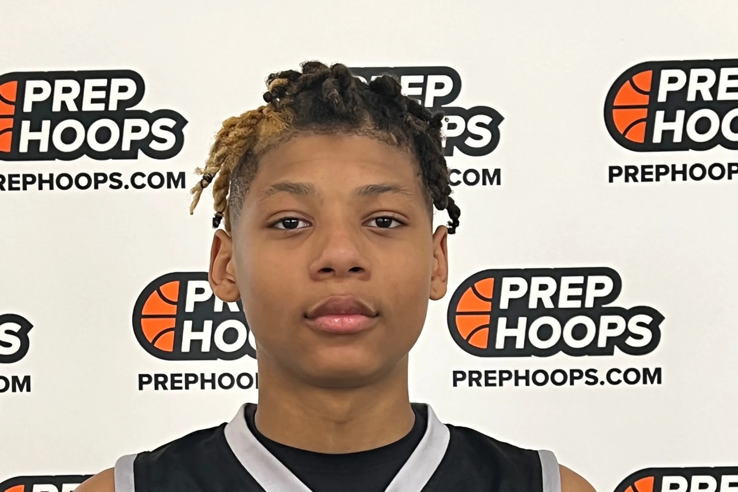 Juwan Howard offers 2025 prospect Jeremiah Fears, younger brother of