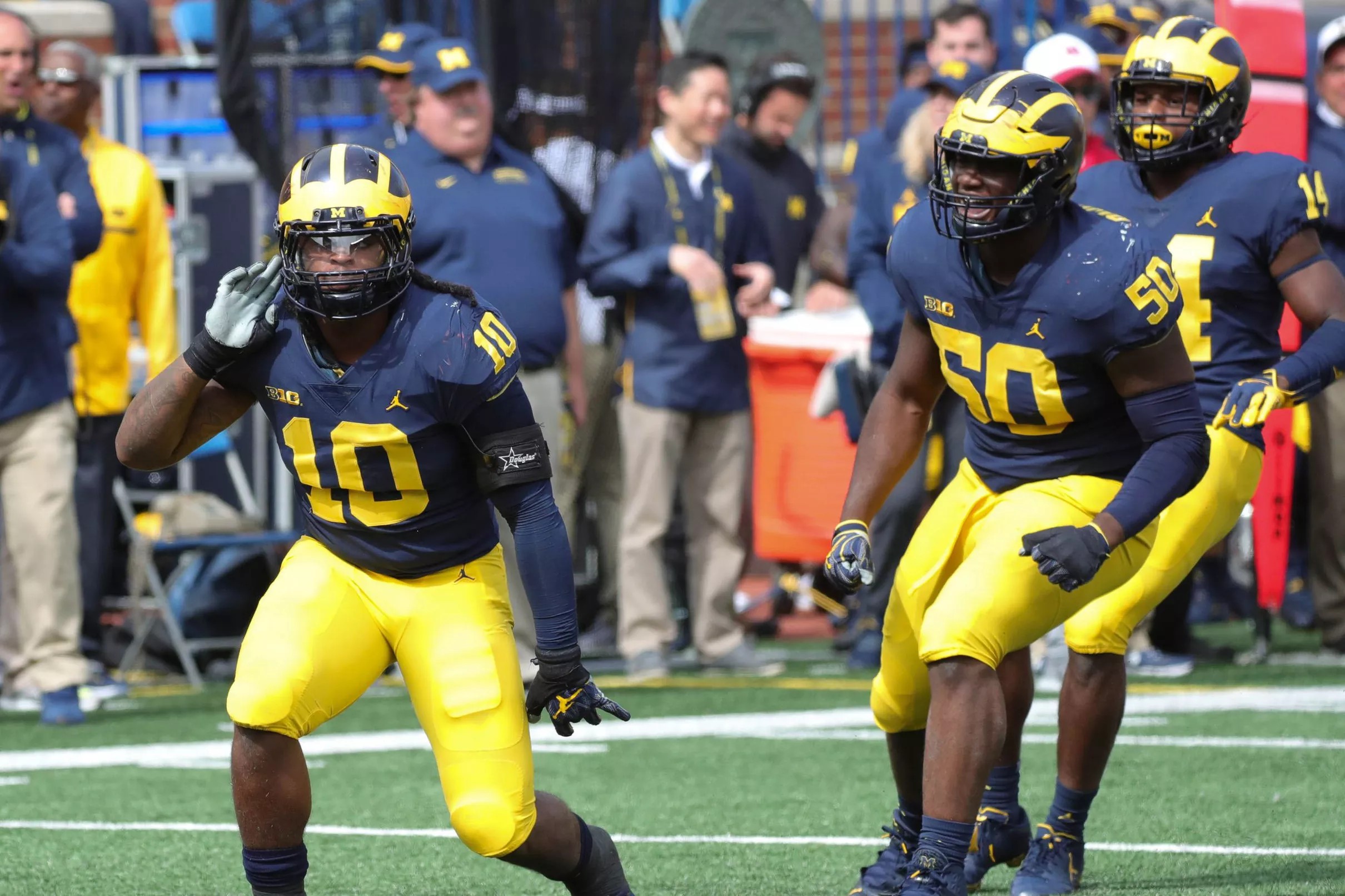 Devin Bush named first team AllAmerica by FWAA, Sporting News; second