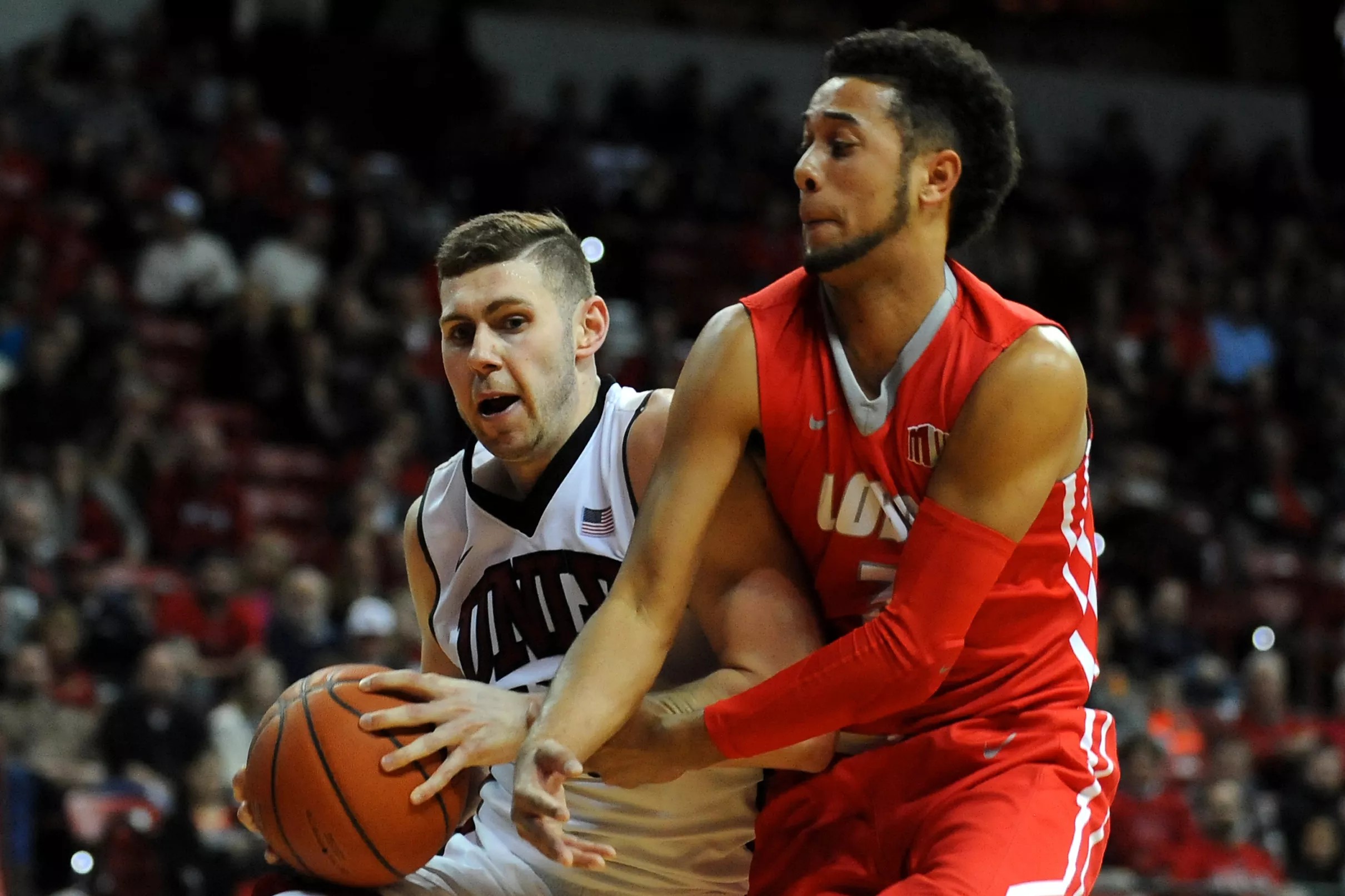 michigan-basketball-pursuing-new-mexico-grad-transfer-anthony-mathis