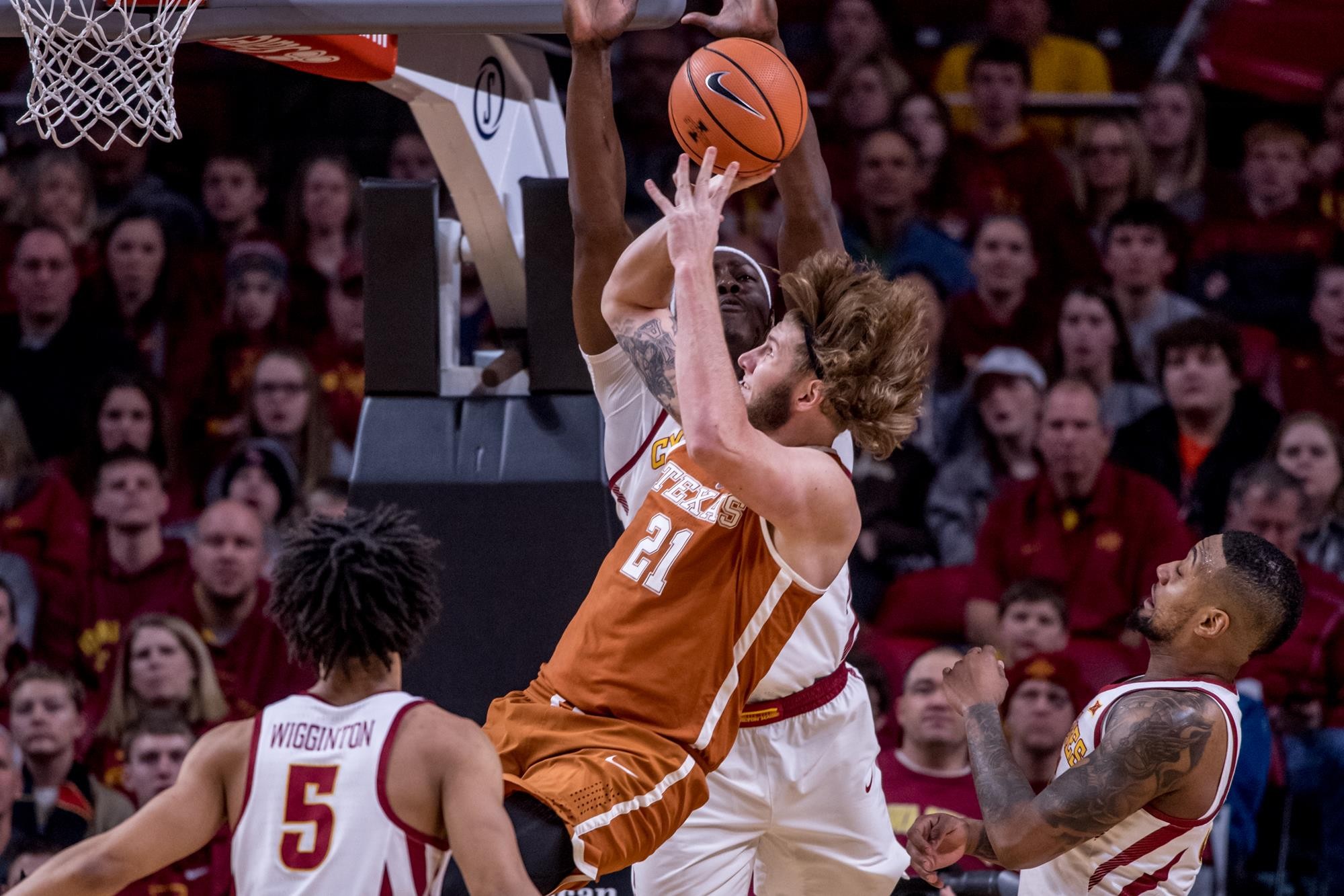 Mens Basketball Prevails In 74 70 Overtime Win At Iowa State