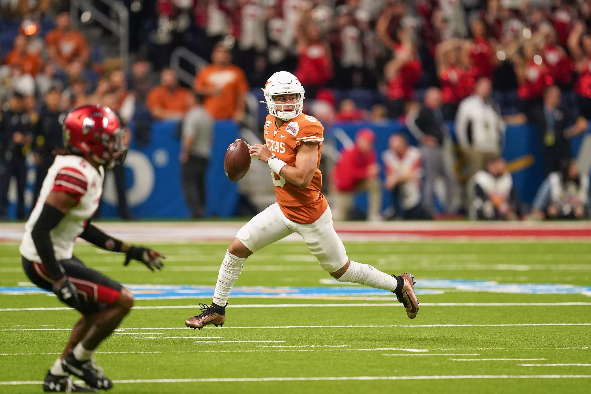 Guest coaches impressed with Texas QB Casey Thompson during bowl