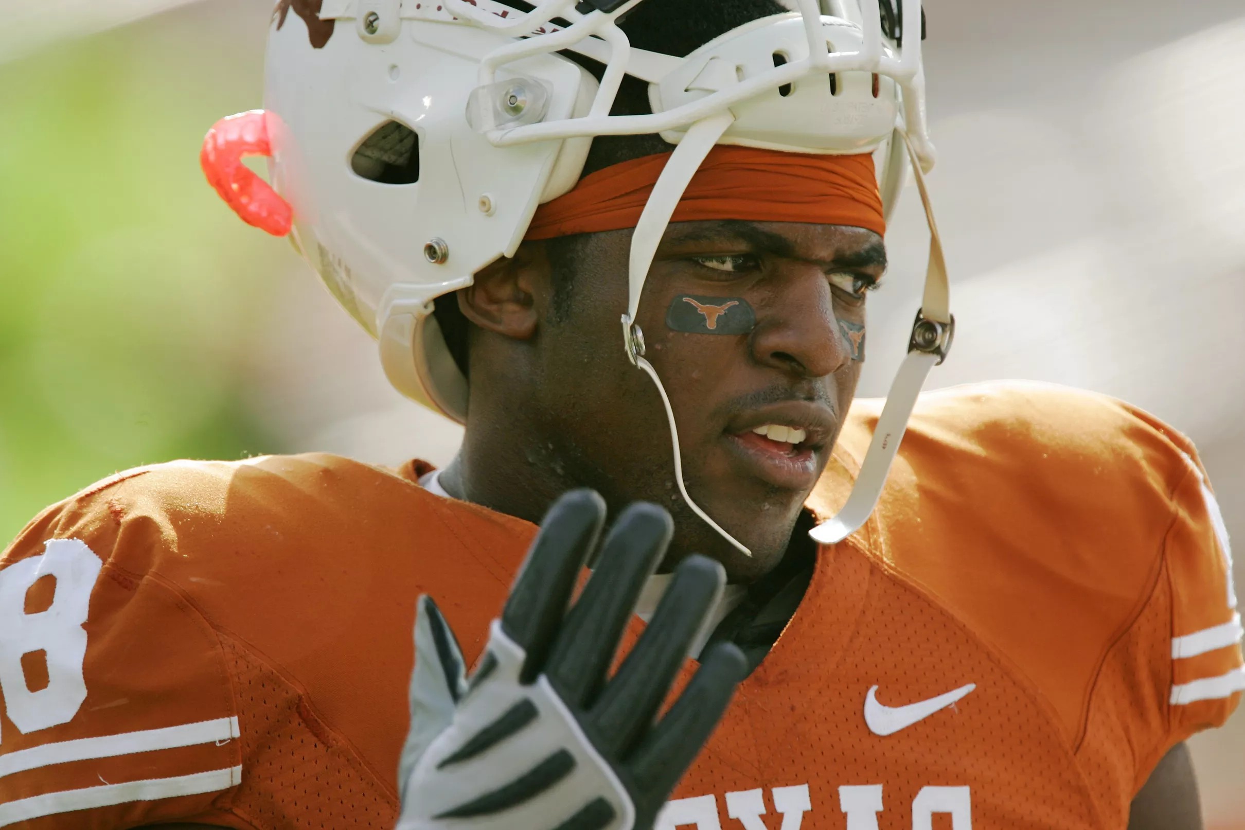 Sam Acho:  More Than Just Football   His Impressive Net Worth - pke61yi