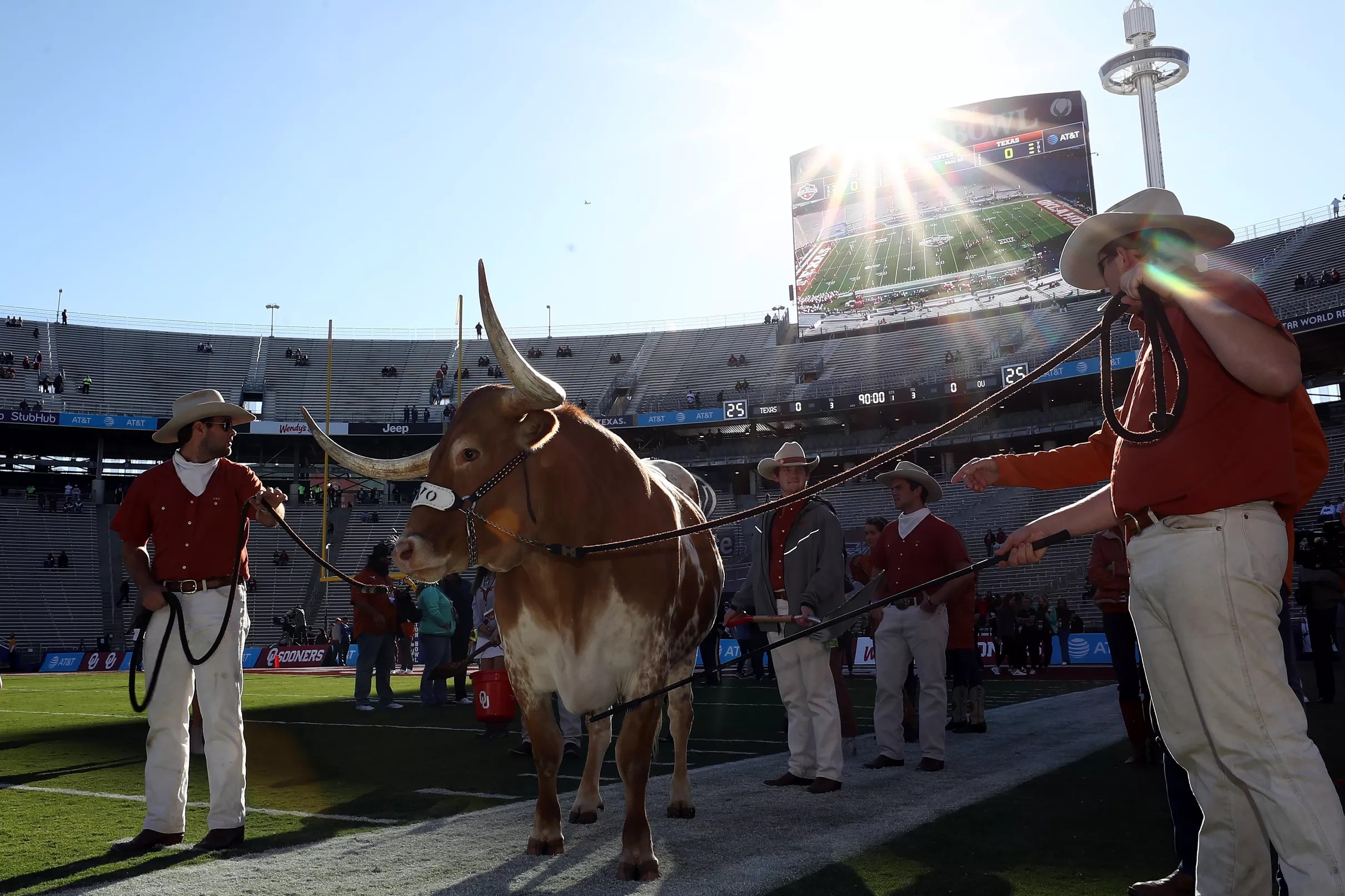Watch Instant analysis of the Red River Showdown