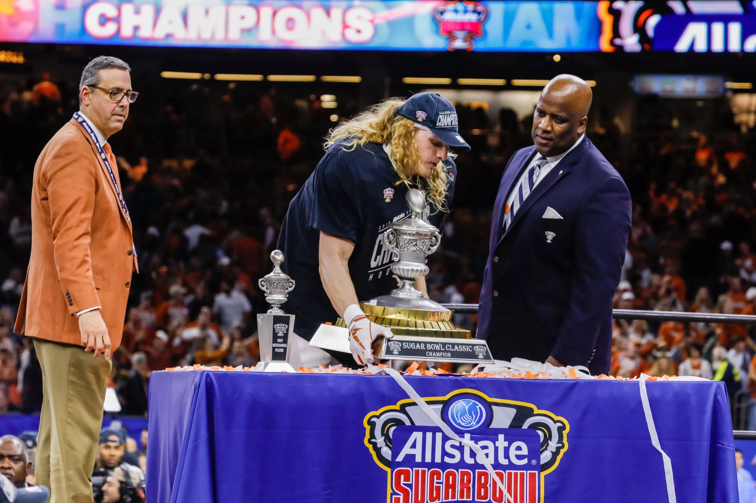 AP Poll rewards Texas for Sugar Bowl victory with ranking behind