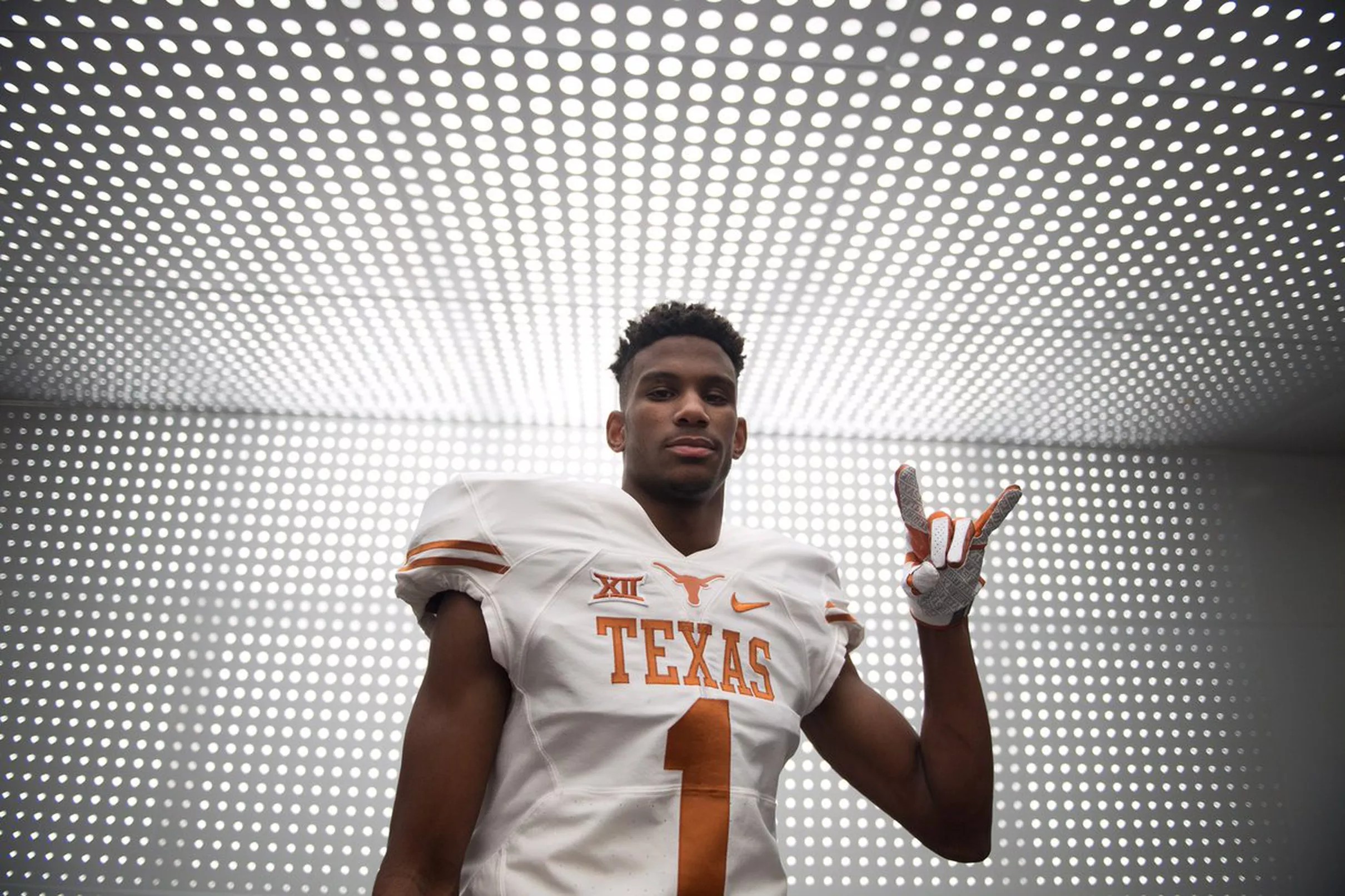 4star Texas WR target Joshua Moore sets decision date